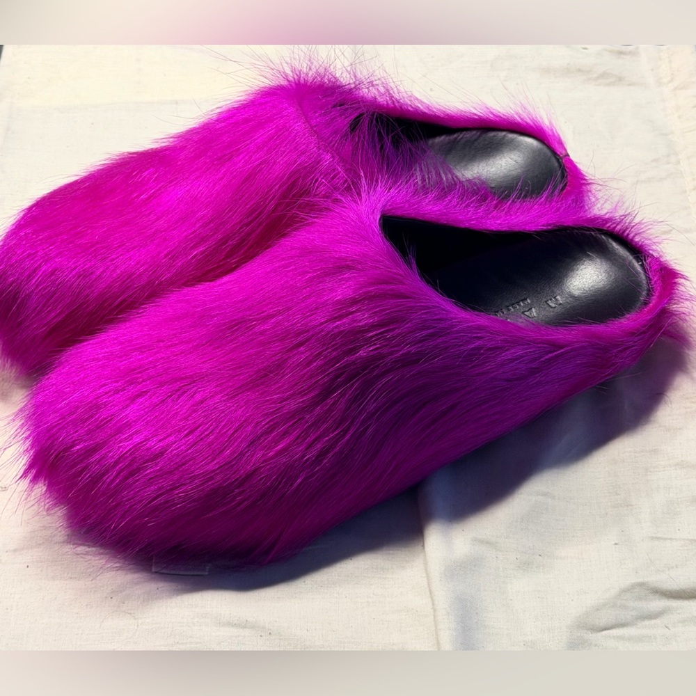 MARNI Fuschia Long Hair Fussbett Sabot Calfskin Size 38 🌺